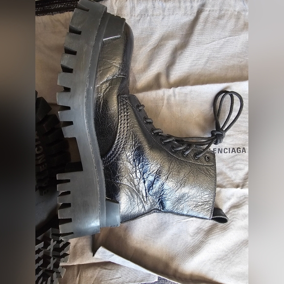 💎 Balenciaga Combat Boot - Picture 8 of 11